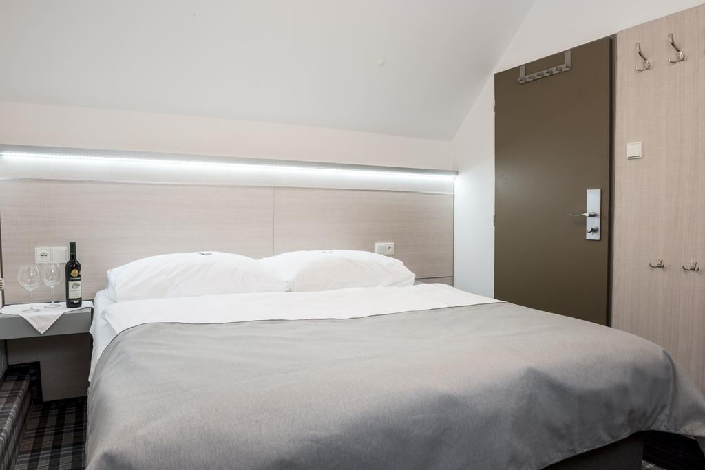 Horsky Hotel Dobra Chata Stachy エクステリア 写真
